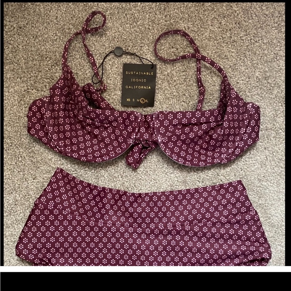 Skatie NWT Flower Dot Bikini Set